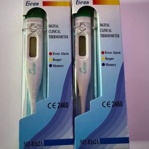 Digital Clinical Thermometer 2 pk - White and Green